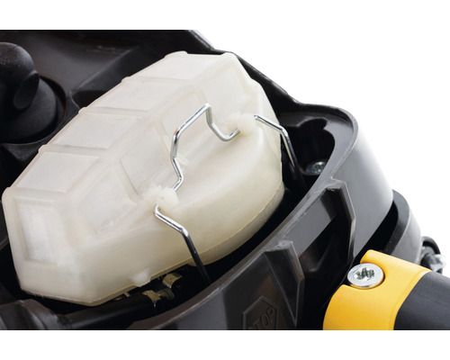 Detailaufnahme eines Kraftstofffilters für eine Motorsäge