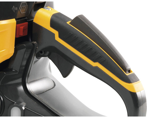 Detailansicht eines Kettensägen-Handgriffs