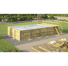 Holzpool mit Leiter und Plattform im Garten