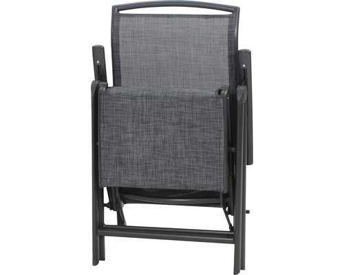 Zusammengeklappter Gartenstuhl mit Textilbespannung