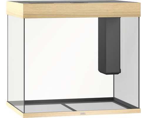 Leeres Aquarium mit Filtersystem