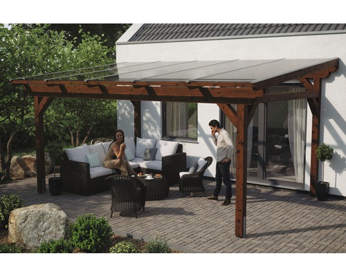Terrassenüberdachung SKAN HOLZ Sanremo 541x250 cm nußbaum Terrassenüberdachung aus Holz mit Sitzgruppe im Garten.