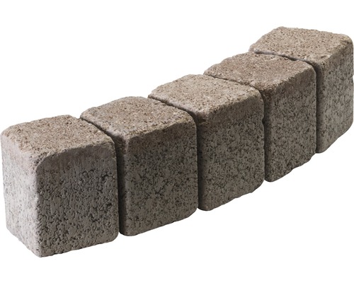 Reihe von Pflastersteinen aus Beton