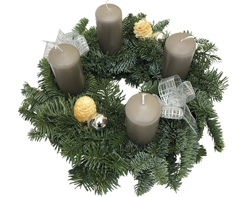 Adventskranz mit vier Kerzen, Tannenzapfen und Schleifen