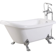 Freistehende Badewanne mit Füßen im Klauenfuß-Design und Armatur