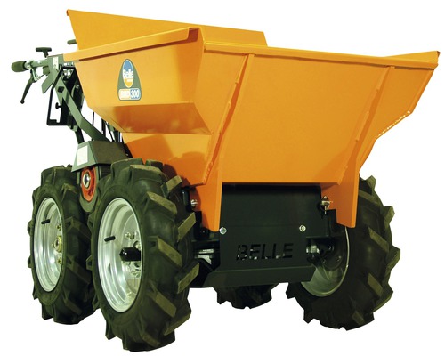 Belle Logo auf einem motorbetriebenen Dumper mit Mulde und Rädern