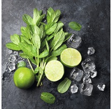 Frische Minze, Limetten und Eiswürfel