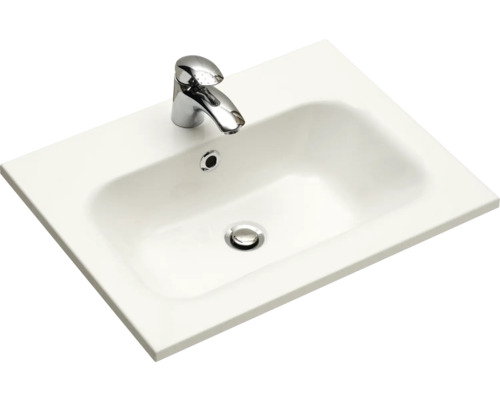 Waschtisch mit Armatur für das Badezimmer