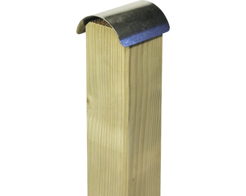 Holzpfosten mit Metallabdeckung