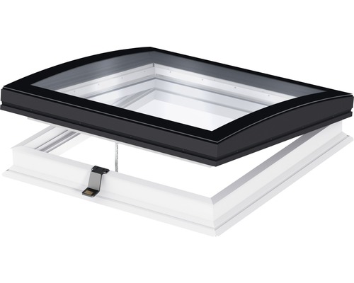 Dachfenster mit schwarzem Rahmen und weißem Blendrahmen
