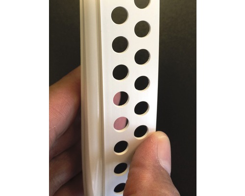 Kunststoff-Lüftungsprofil mit runden Öffnungen