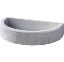 Halbkreisförmiger Pflanzring aus Beton