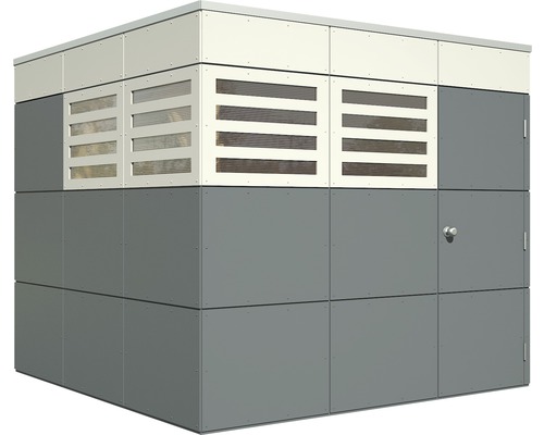 Graues und cremefarbenes Gebäude mit Tür und Lüftungsgittern.