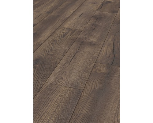Verlegte Laminatbodenpaneele in Holzoptik