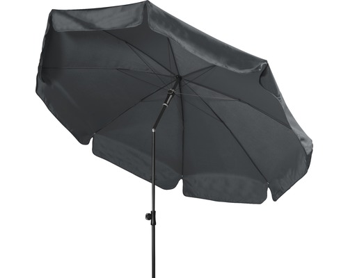 Geöffneter Gartenschirm zum Sonnenschutz