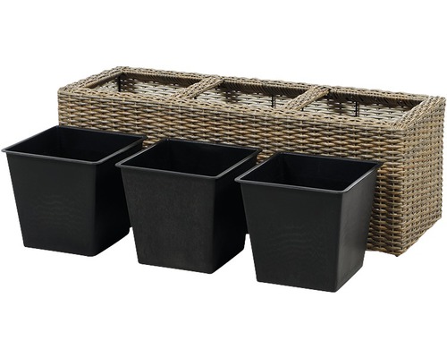 Blumenkasten aus Rattan mit drei Pflanzeinsätzen