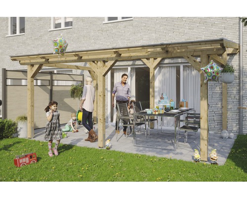 Terrassenüberdachung SKAN HOLZ Siena 541x350 cm natur Überdachte Terrasse mit Holzbalken, Tisch und Gästen im Garten.