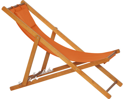 Holzliegestuhl mit orangefarbener Stoffbespannung