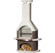 Gartengrillkamin mit Holzscheiten