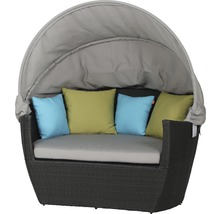Gartenlounge mit Sonnendach und Kissen