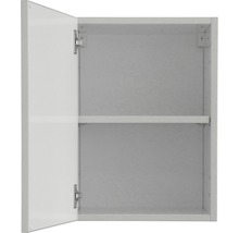 Geöffneter Wandschrank mit einem Einlegeboden