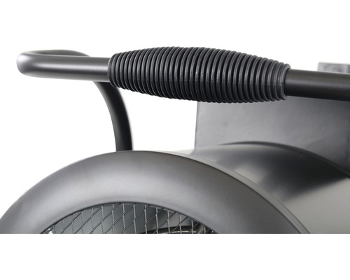 Detailansicht eines Heizgeräts mit Griff