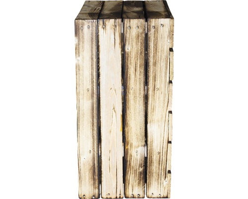 Holzkiste aus einzelnen Brettern