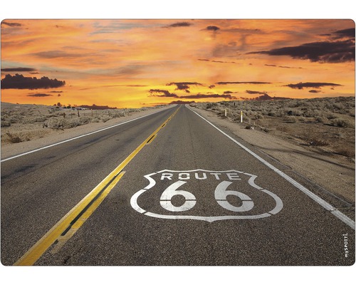 Küchenrückwand mySpotti pop Route 66 590x410x2 mm Foto einer leeren Straße mit der aufgemalten Route 66 unter einem bewölkten Himmel bei Sonnenuntergang.