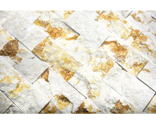 Wandverkleidung aus Naturstein