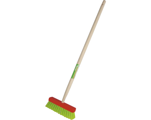Kehrbesen mit Holzstiel
