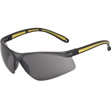 Schutzbrille mit grau getönten Gläsern und Bügeln