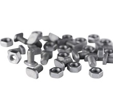 Schrauben und Muttern aus Metall