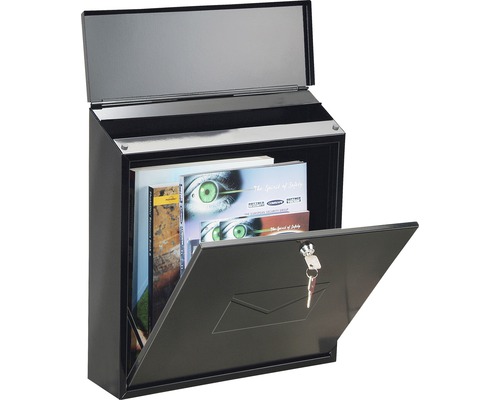 Geöffneter, abschließbarer Briefkasten mit eingraviertem Briefumschlag-Symbol