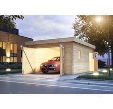 Holzgarage mit geöffneten Toren und einem Auto darin.