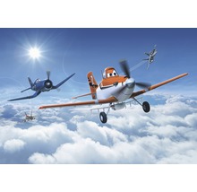 Szene mit animierten Flugzeugen in der Luft über Wolken