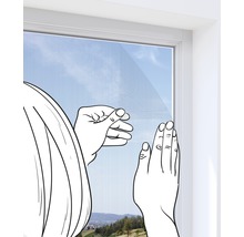 Illustration: Person bringt ein Insektenschutzgitter an einem Fenster an.