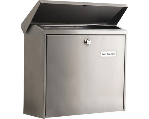 Geöffneter Edelstahl Briefkasten mit Namensschild