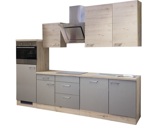 Moderne Küche mit Hängeschränken, Dunstabzugshaube, Spüle und Einbaubackofen.