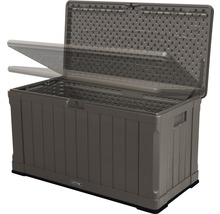 Geöffnete Gartenbox für die Aufbewahrung von Gartenutensilien