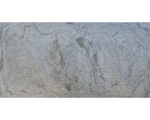 Detailansicht einer Schieferplatte mit rauer Textur