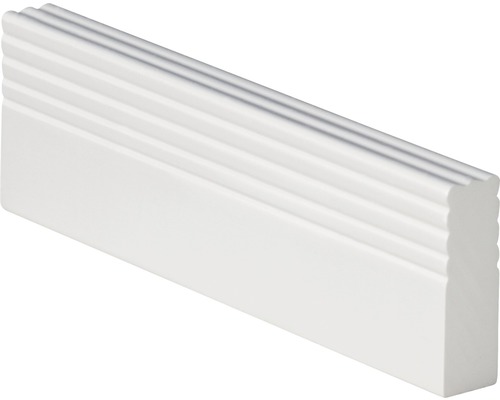 Sockelleiste mit gerilltem Design