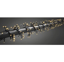 Lichterkette mit warmweißen Lichtern für den Innen- und Außenbereich