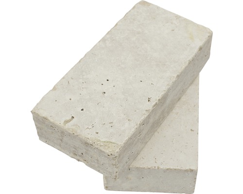 Zwei Kalksandsteine