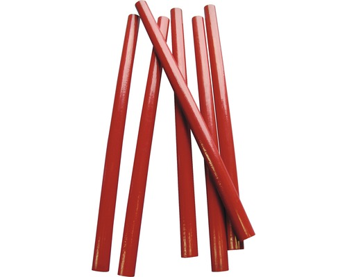 Mehrere rote Rundhölzer aus Holz