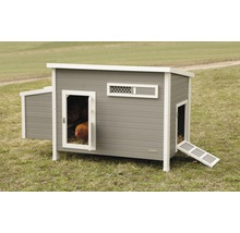 Hühnerstall aus Holz mit Tür und Rampe