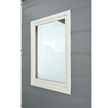 Fenster mit Rahmen in einer Gartenhütte