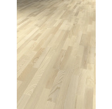 Verlegtes helles Holzbodenparkett