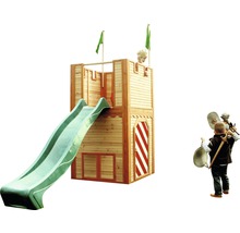 Spielturm aus Holz mit Rutsche und Dekoration