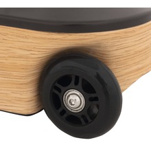 Detailansicht Rollkoffer mit schwarzem Rad und Holzgehäuse