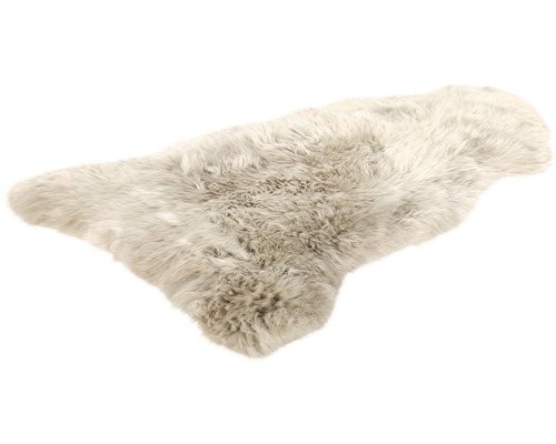 Heller Schaffellteppich